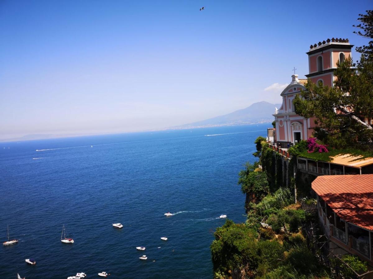 Vittoria Luxury Suite Vico Equense Exterior photo
